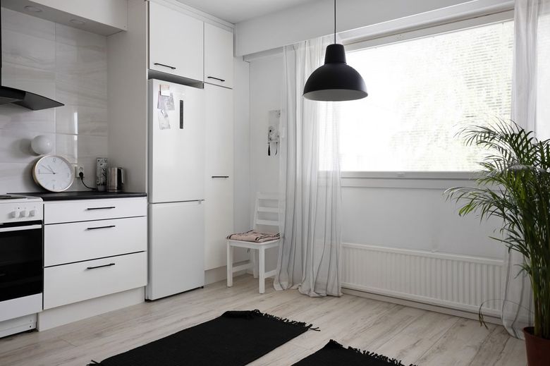 Какие оттенки белого выбрать для кухни в московской квартире?