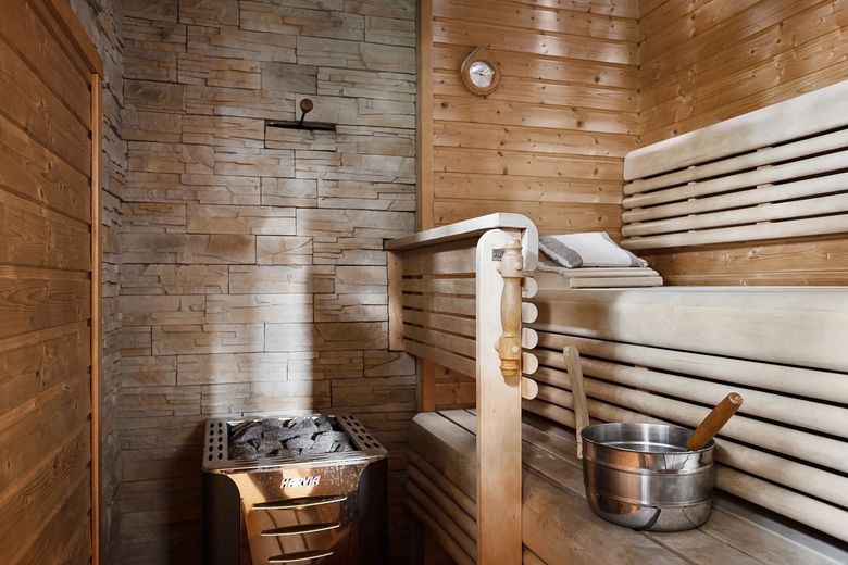 Нужно ли нанимать отдельного инженера для контроля SPA-зоны или подрядчик справится сам?