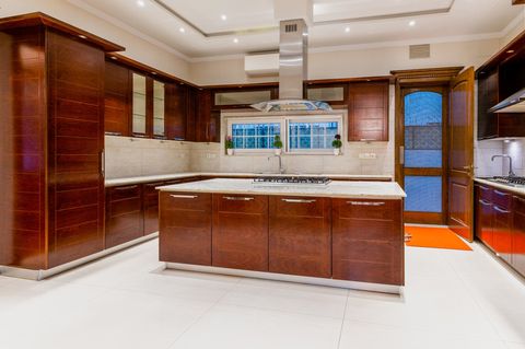 Что такое кладовая комната (pantry) и чем она отличается от гардеробной?