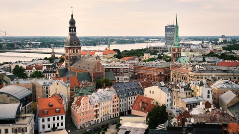 Какие параметры отличают элитный посёлок на Новой Риге от массового коттеджного строительства?