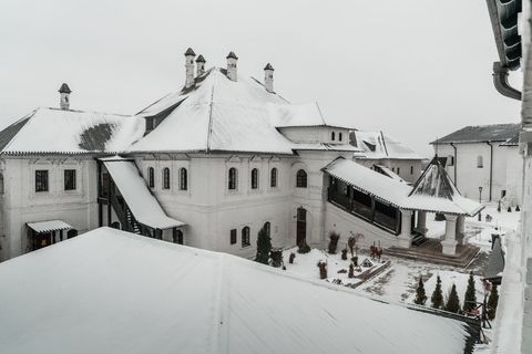 Что происходит с напольным покрытием на открытой террасе зимой в Москве